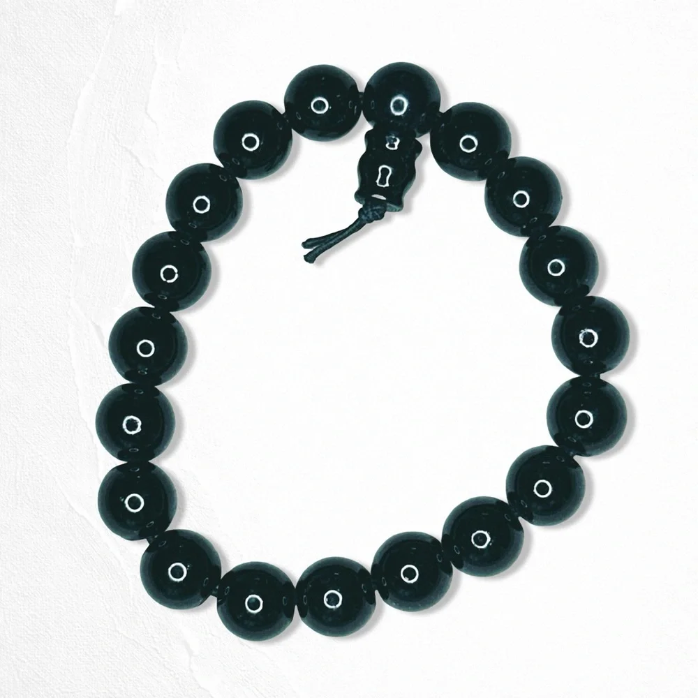 6116gc. Black Stone Stretch Bracelet
